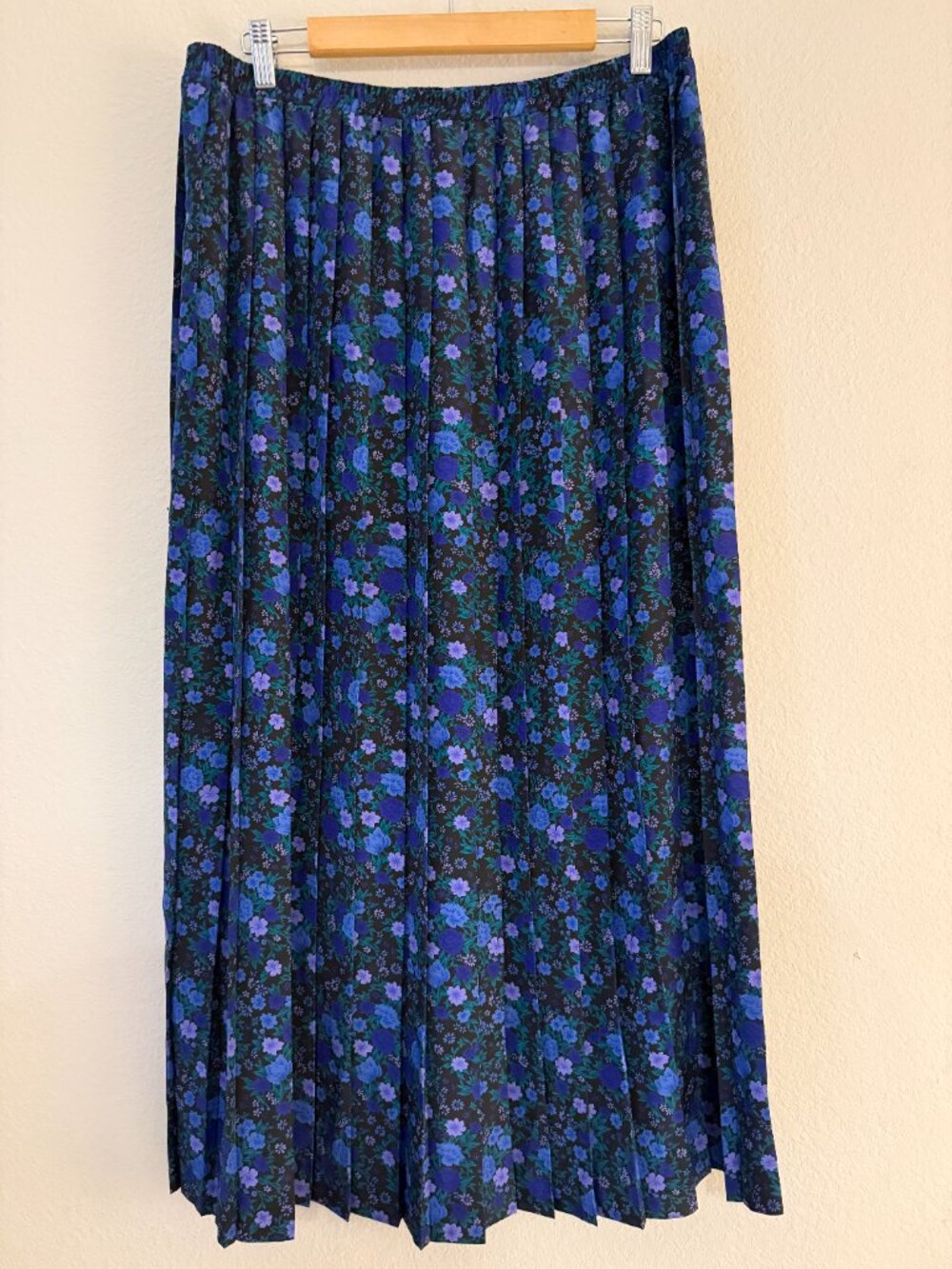 Vintage Leslie Fay Dark Floral Pleated Midi Elastic Waist Skirt Plus Size 16/18 - Picture 6 of 9